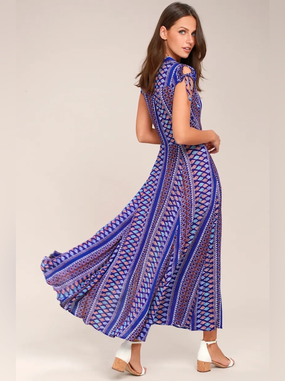 Lulus size M Blue and red button up Printed Maxi Dress with Tie-Shoulder Details